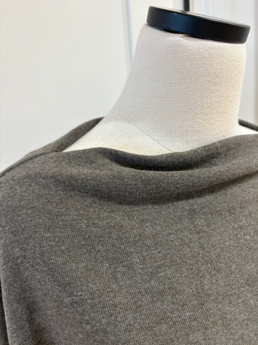SELMY KASHMIR KNIT TOP - VELVET
