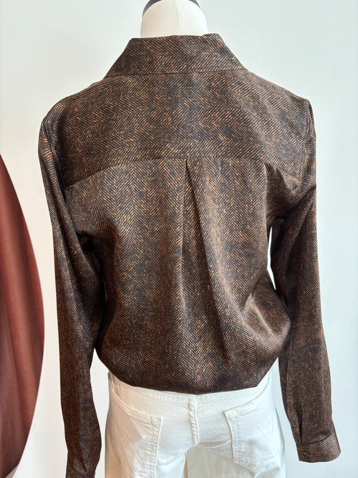 TYLER SILK BLOUSE (BROWN HERRINGBONE) - L'AGENCE