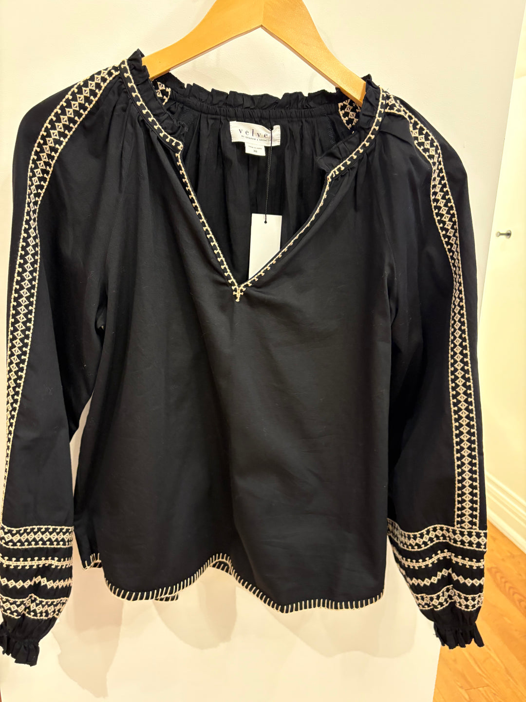 SCARLETT EMBROIDERED POPLIN TOP - VELVET