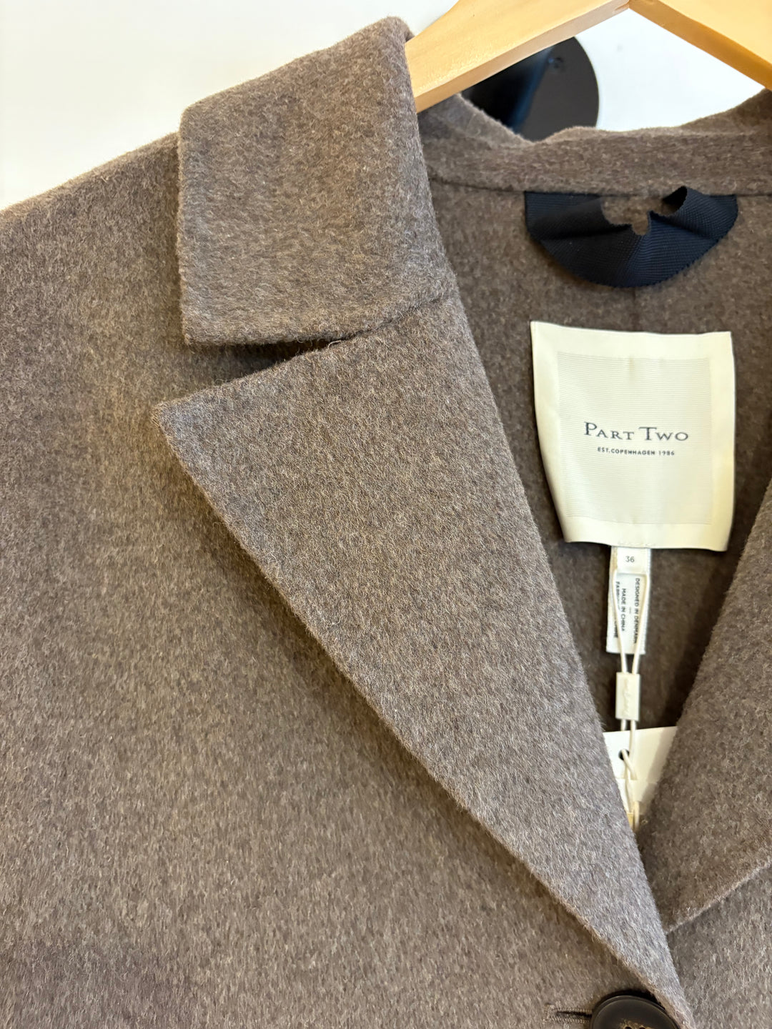 LORELAIS COAT (DARK WALNUT MELA) - PART TWO
