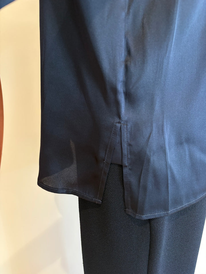 BUTTON DOWN CLASSIC STRETCH SILK BLOUSE (MIDNIGHT BLUE) - IRIS SETLAKWE