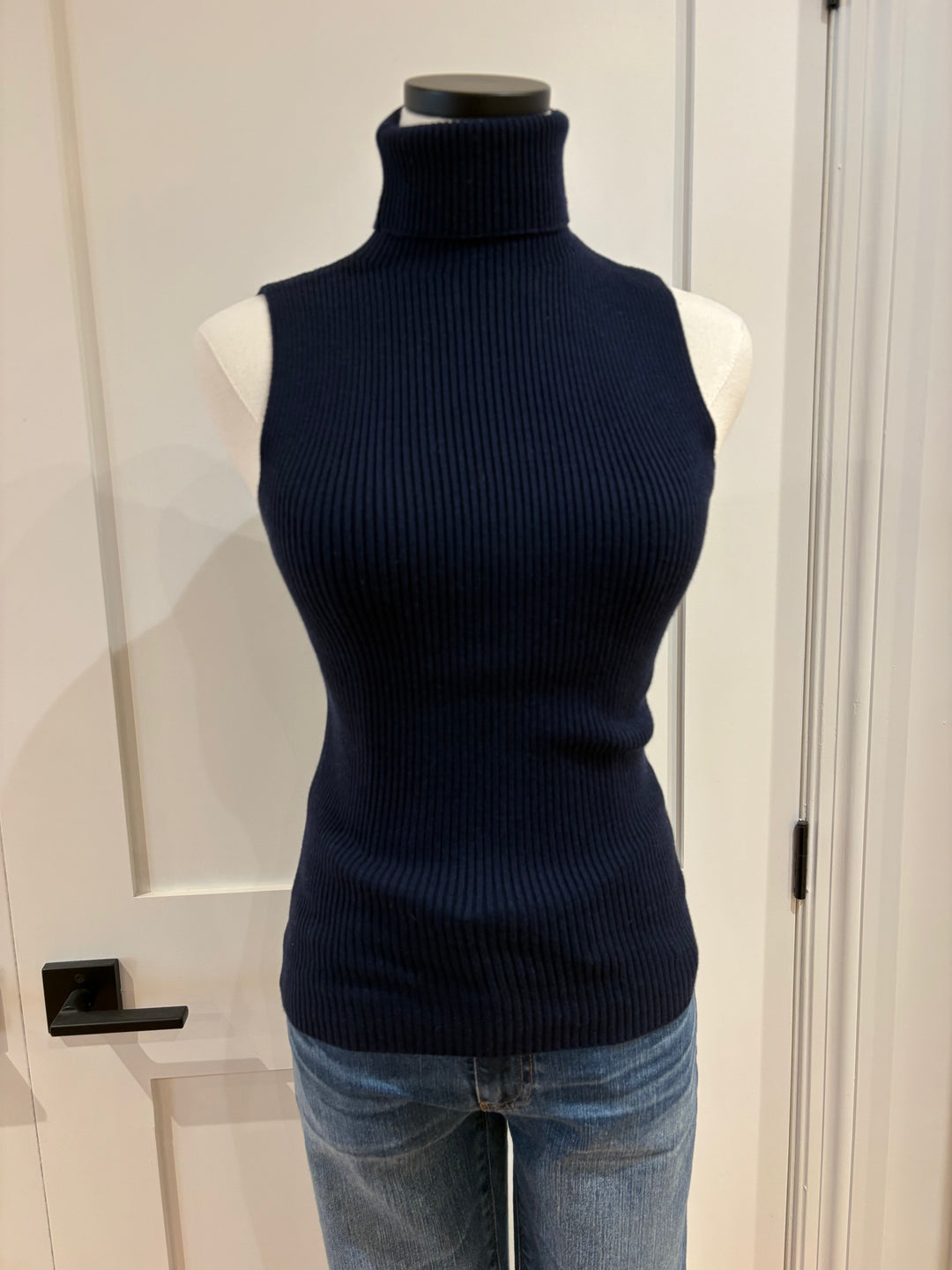 SLEEVELESS TURTLENECK TOP (NAVY) - BY ALLY