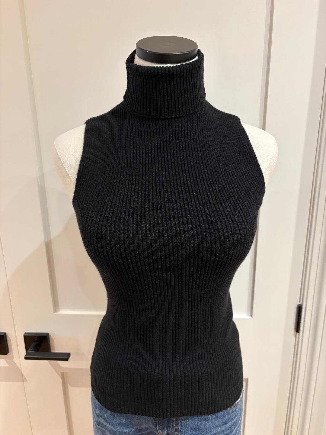 SLEEVELESS TURTLENECK TOP (BLACK) - BY ALLY
