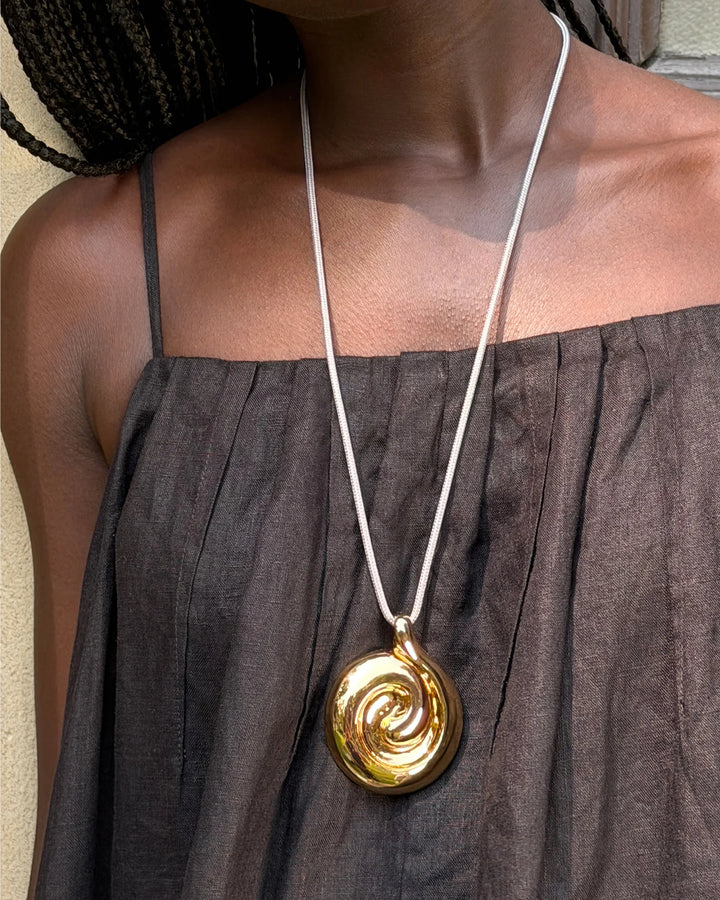 NICO MIRROR PENDANT ROPE NECKLACE (GOLD) - JENNY BIRD