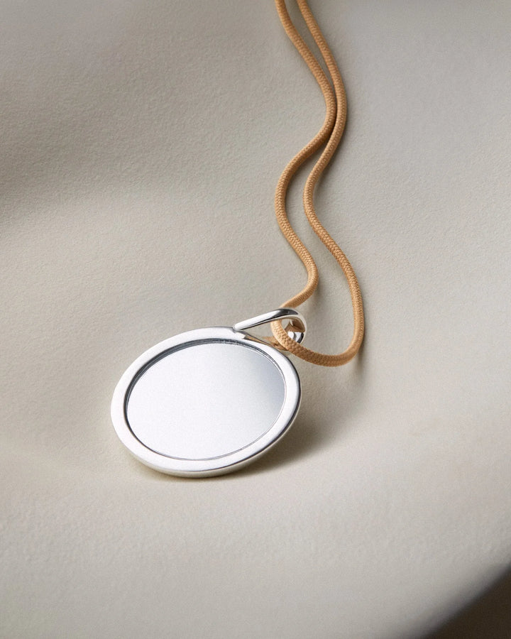 NICO MIRROR PENDANT ROPE NECKLACE (SILVER) - JENNY BIRD