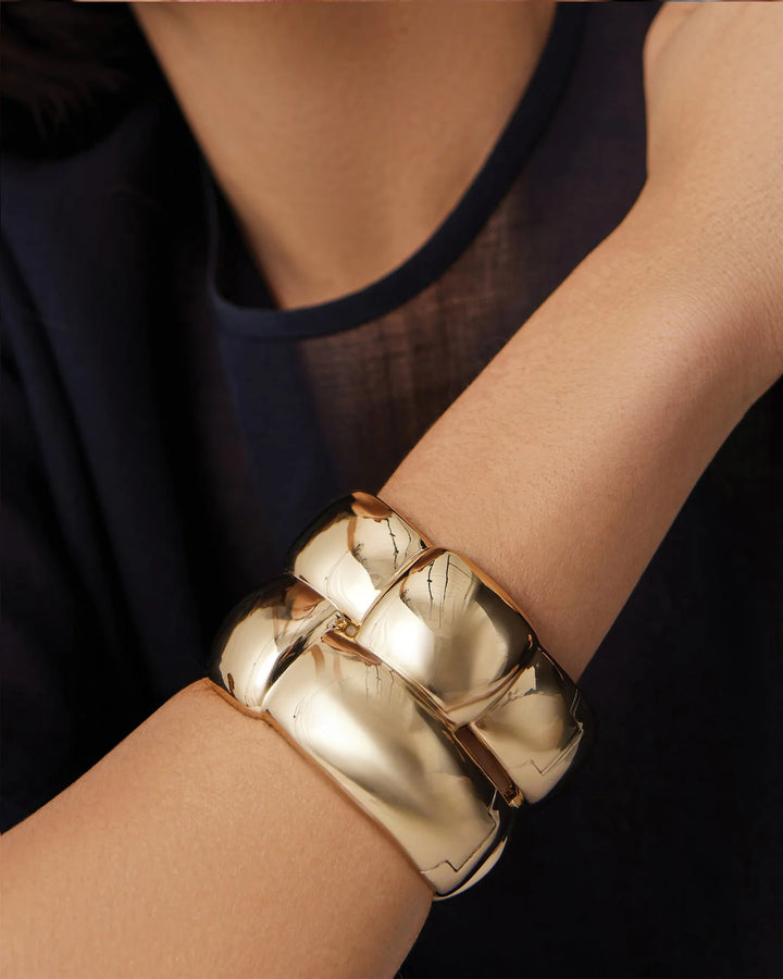 MEGA WOVEN SQUARE BANGLE LARGE (GOLD) - JENNY BIRD