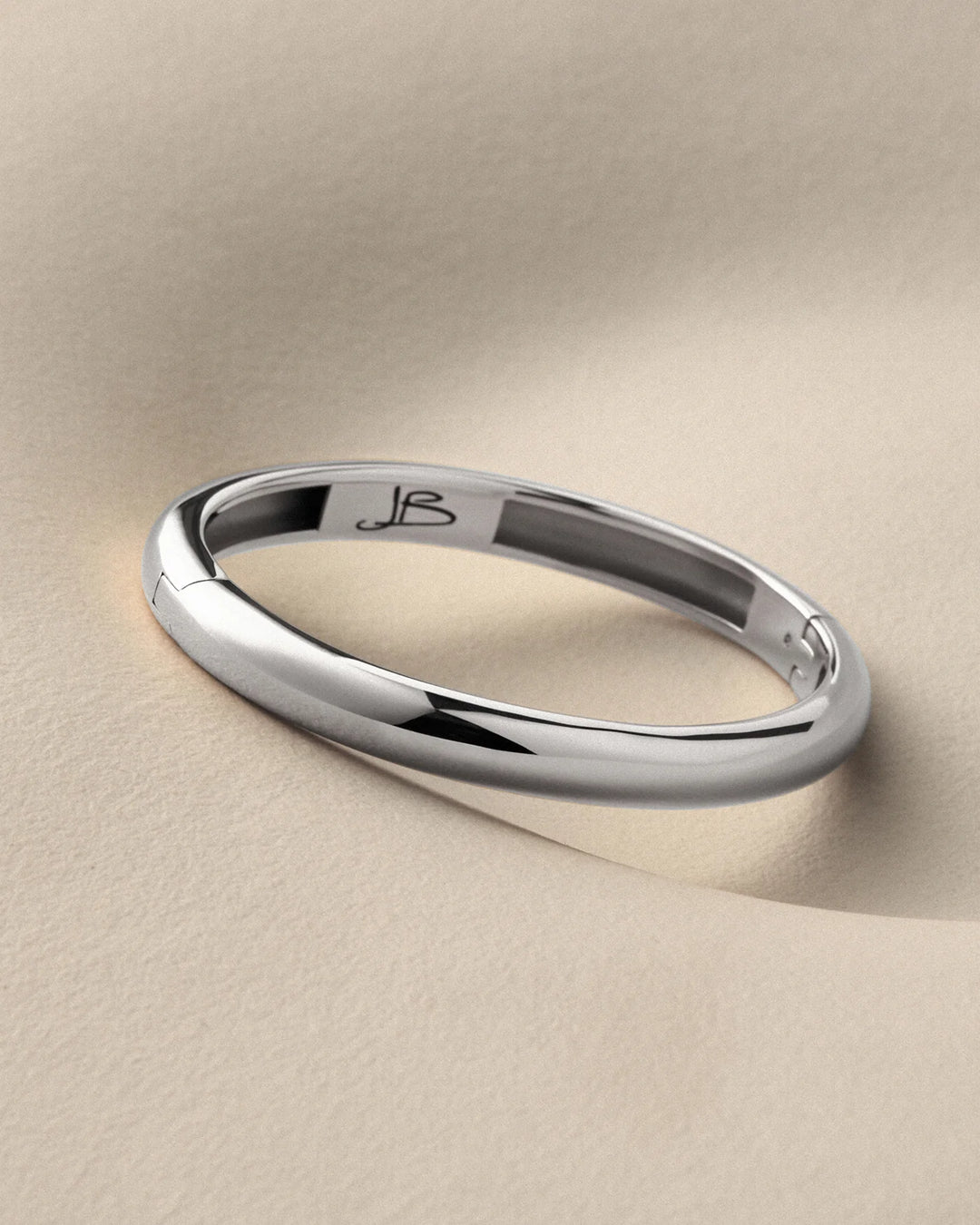 GIA BANGLE M/L (SILVER) - JENNY BIRD