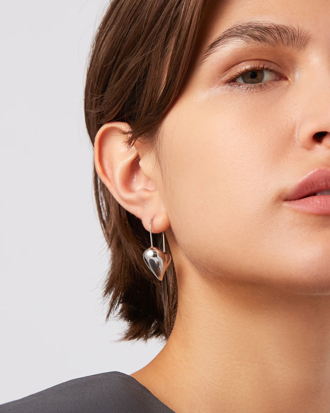 CELESTE HEART EARRINGS (PLATINUM) - JENNY BIRD