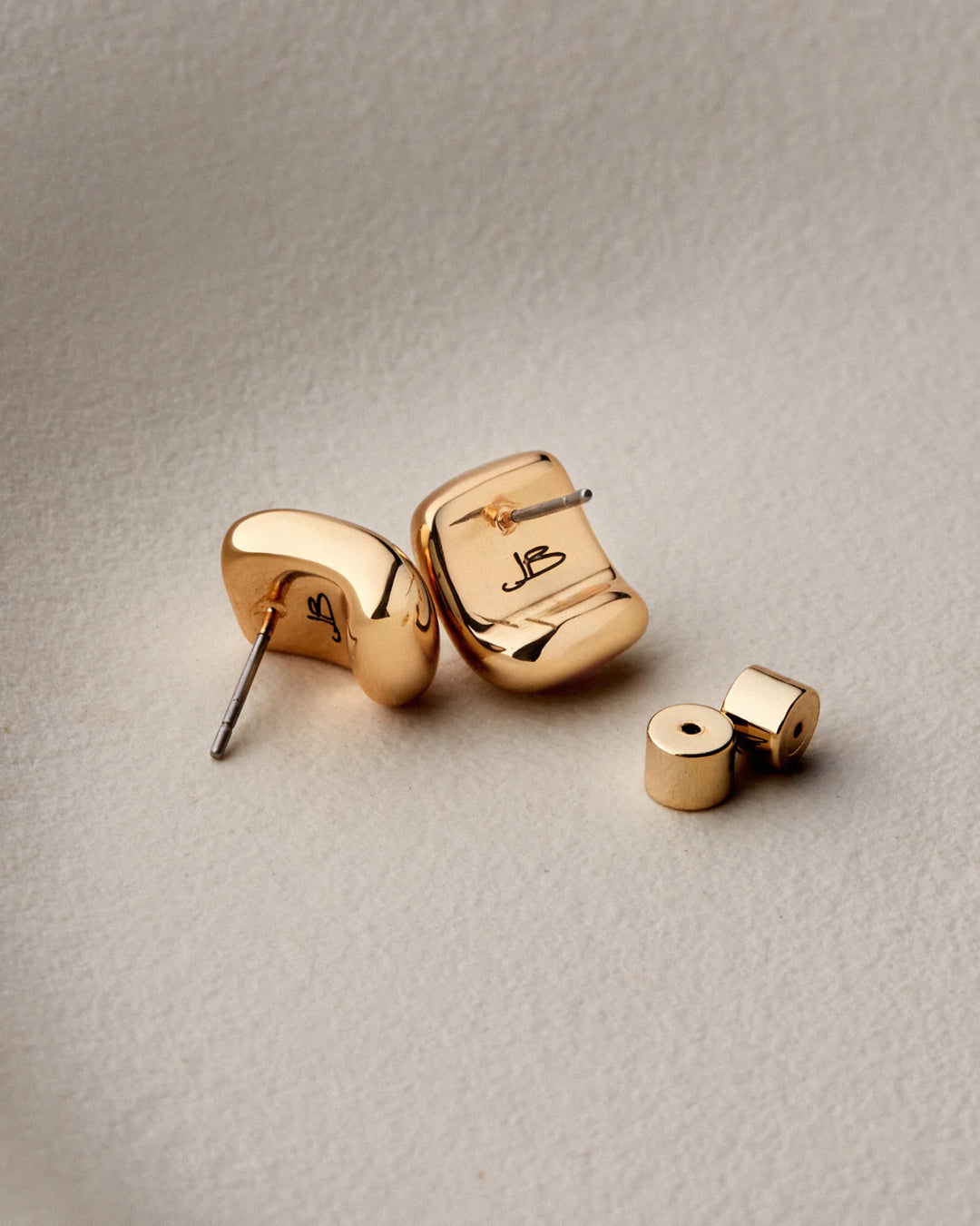 MINI TATE EARRING (GOLD) - JENNY BIRD