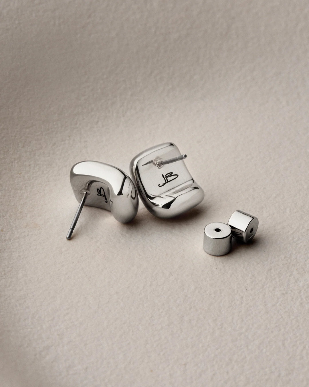 MINI TATE EARRING (SILVER) - JENNY BIRD