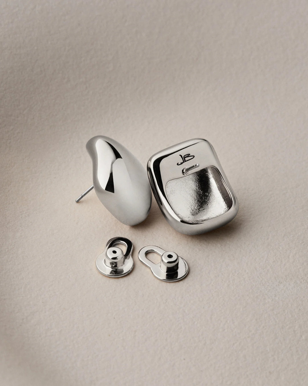 SMALL TATE EARRING (SILVER) - JENNY BIRD