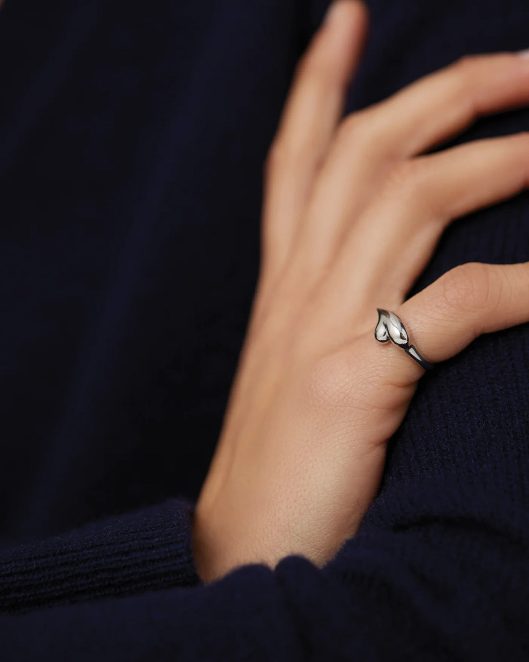 PUFFY HEART SIGNET RING (SILVER) - JENNY BIRD