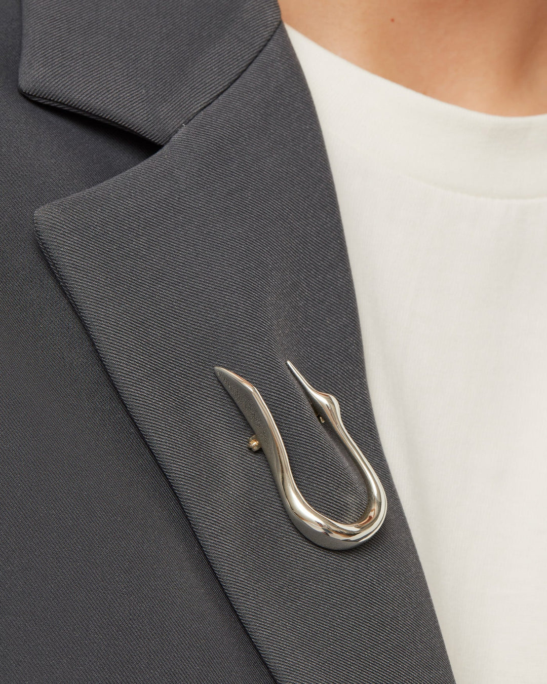 LISIEUX BROOCH (SILVER) - JENNY BIRD
