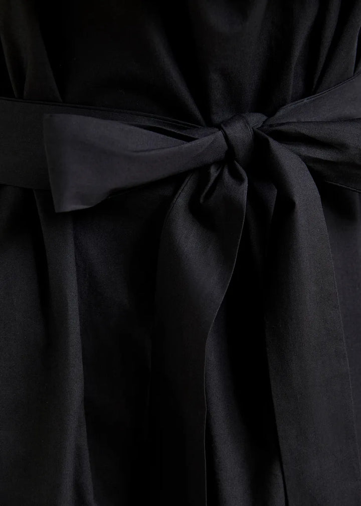 JOYCE CATCHING Z'S DRESS (BLACK) - ESSENTIAL ANTWERP