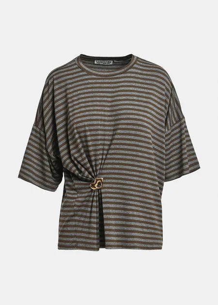 KRISS STRIPED T-SHIRT W/ BROOCH (KHAKI COMBO) - ESSENTIAL ANTWERP