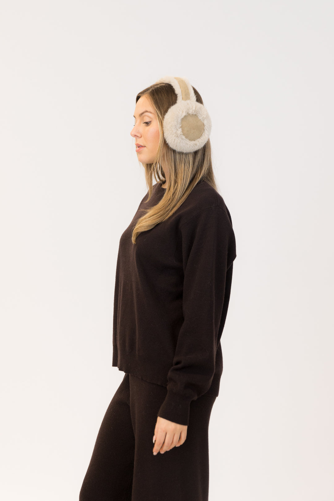 LUXE EAR MUFFS (BEIGE) - LYLA + LUXE