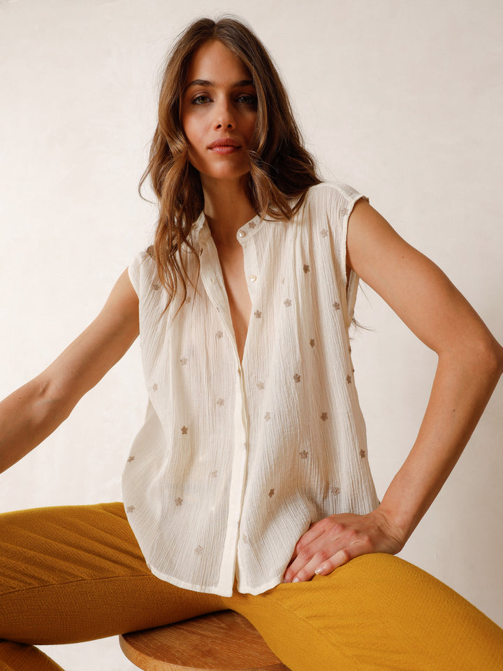 SLEEVELESS BLOUSE WITH STAR PRINT - INDI&COLD