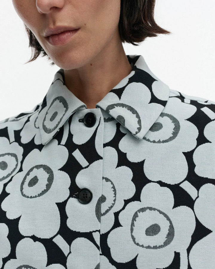 LADONTA UNIKKO SHIRT (BLACK/LIGHT BLUE) - MARIMEKKO