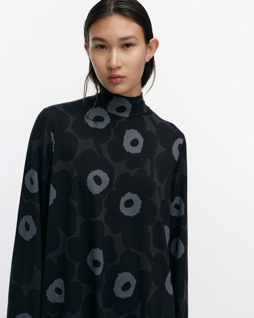 TUSKIN UNIKKO JERSEY DRESS (BLACK/DARK GREY) - MARIMEKKO