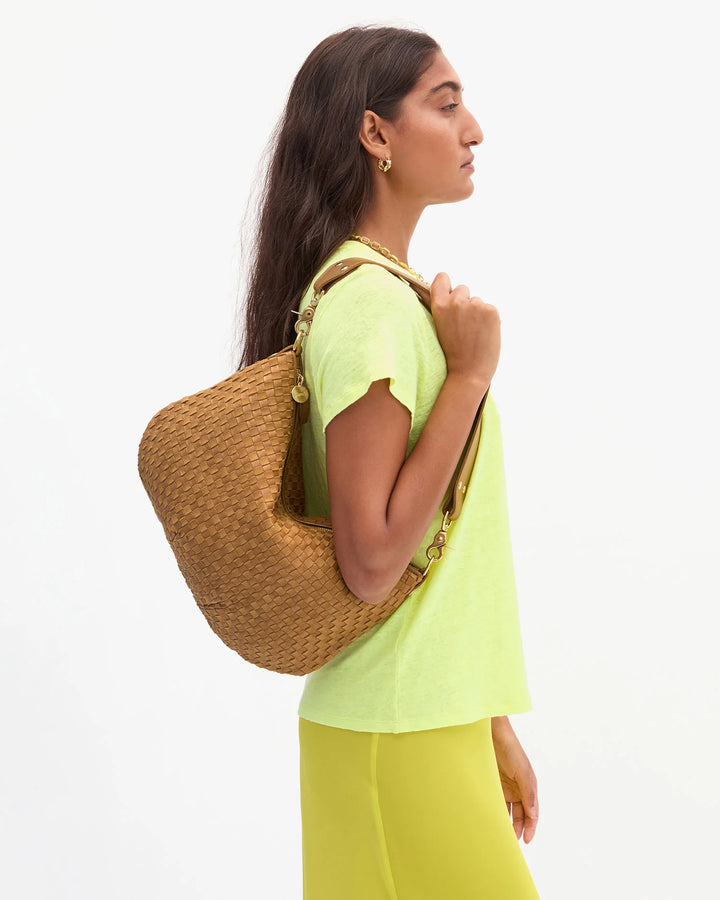 MOYEN MESSENGER (SEQUOIA) - CLARE V.
