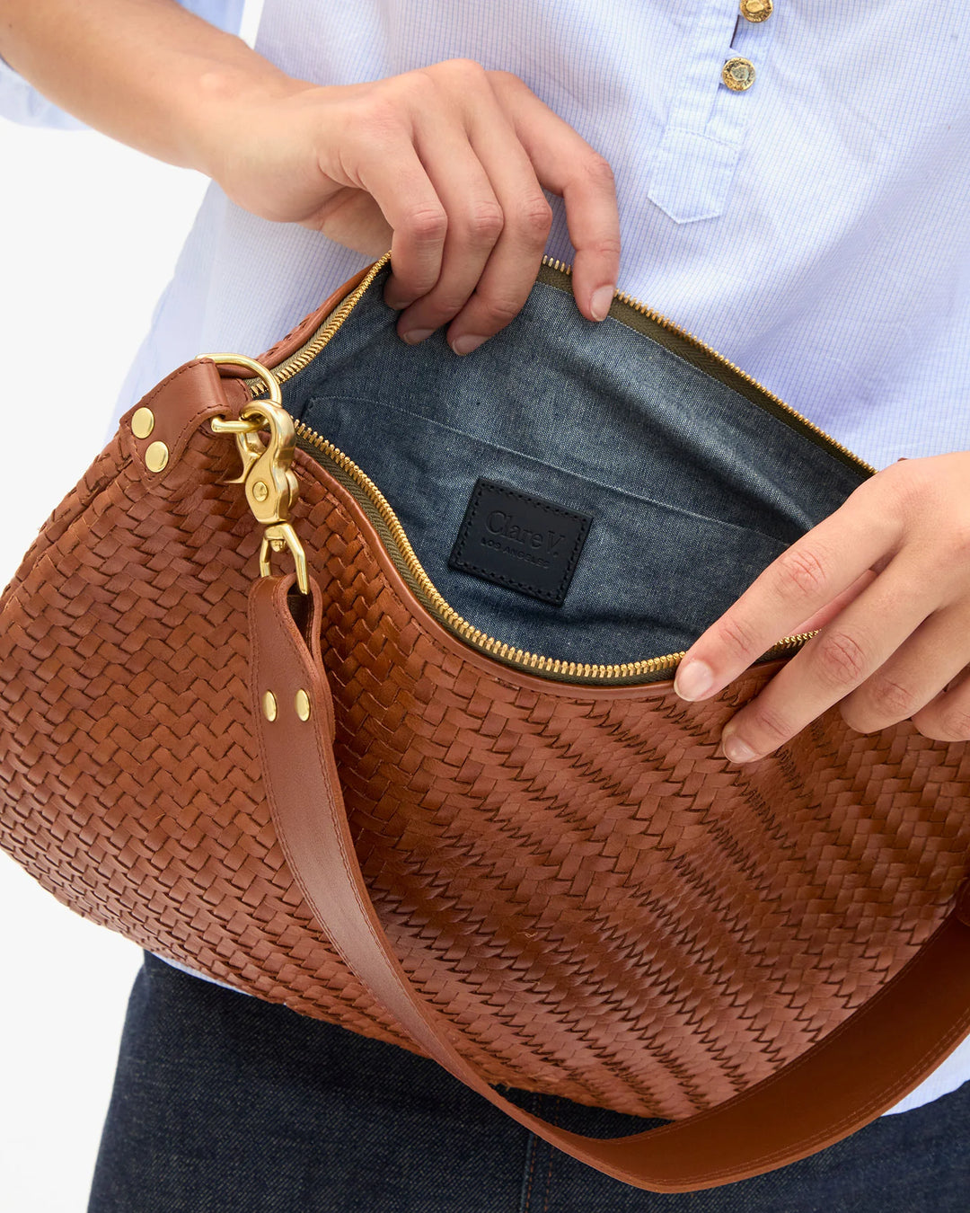 MOYEN MESSENGER (HAZELNUT WOVEN) - CLARE V.