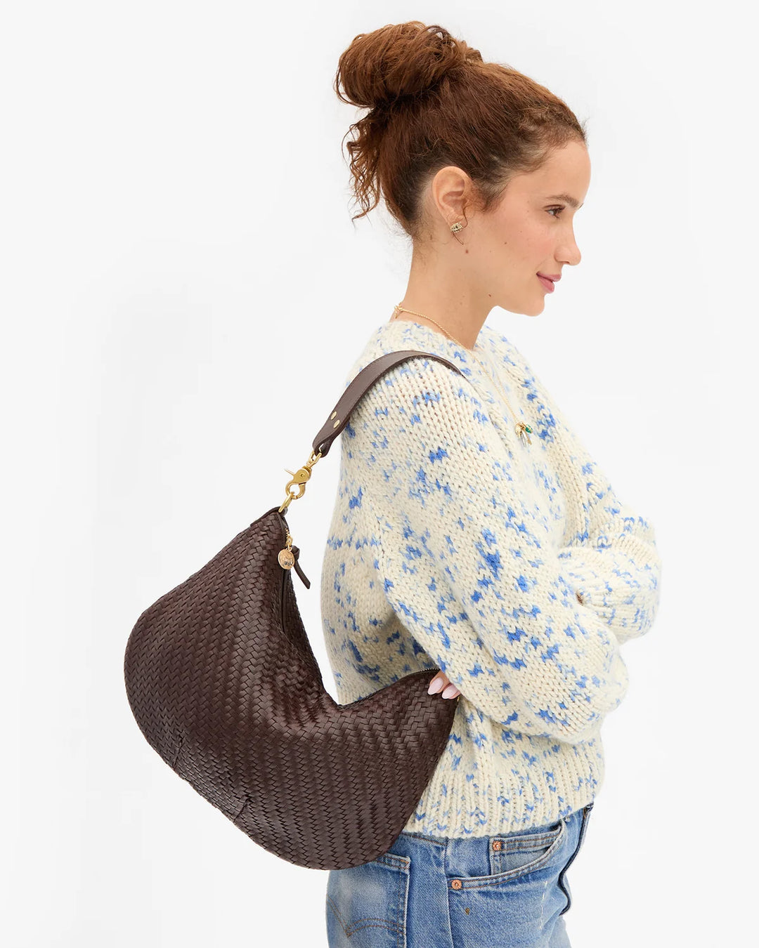 MOYEN MESSENGER WOVEN ZIG ZAG (CHOCOLATE) - CLARE V.