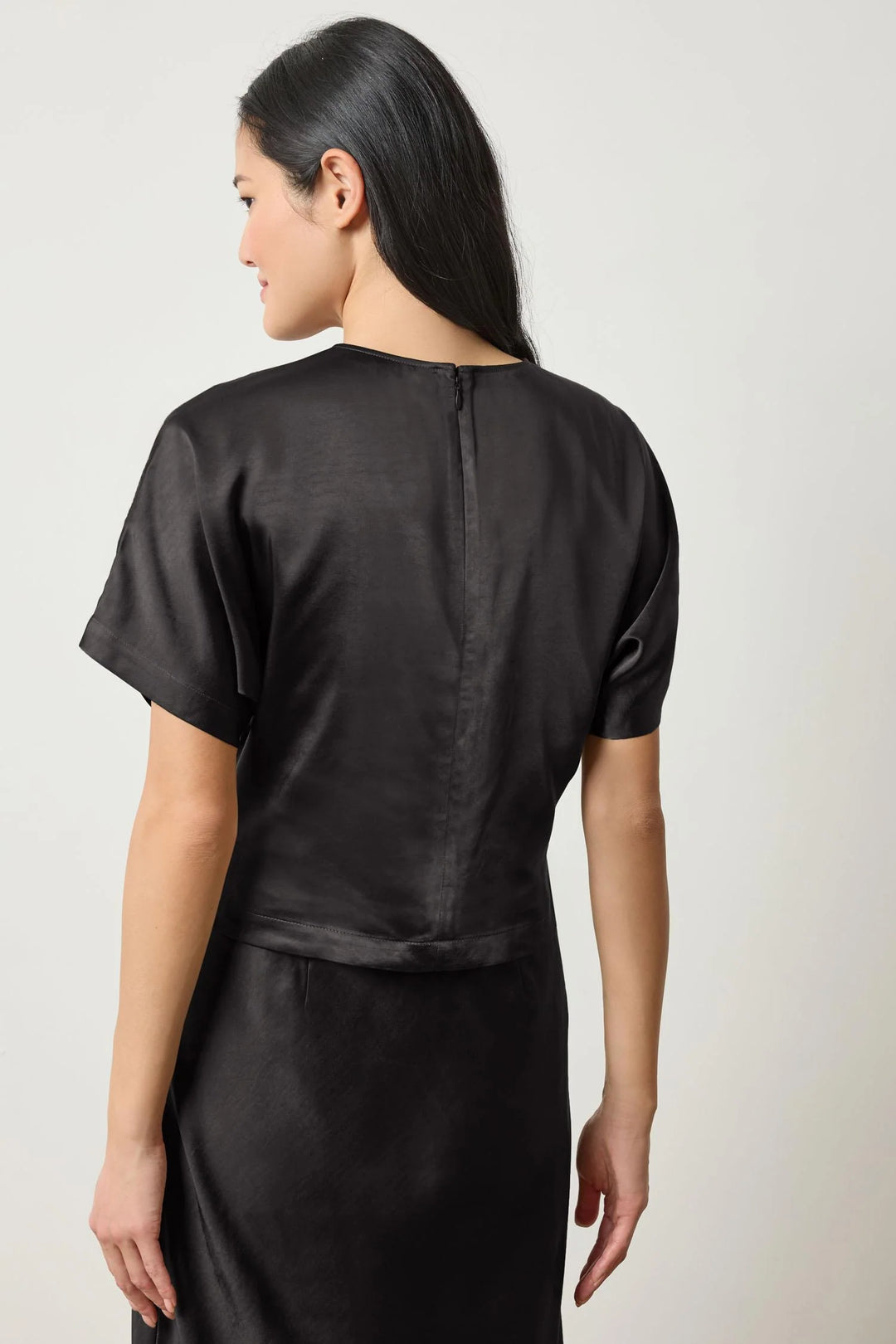 SATIN DOLMAN SHORT SLEEVE (BLACK) - LILLA P