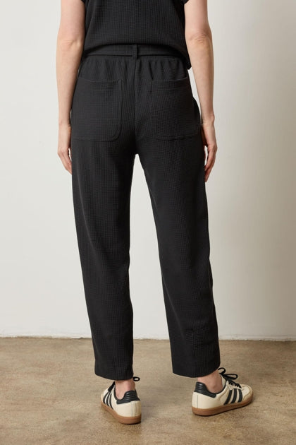 BELTED PANT (BLACK)- LILLA P