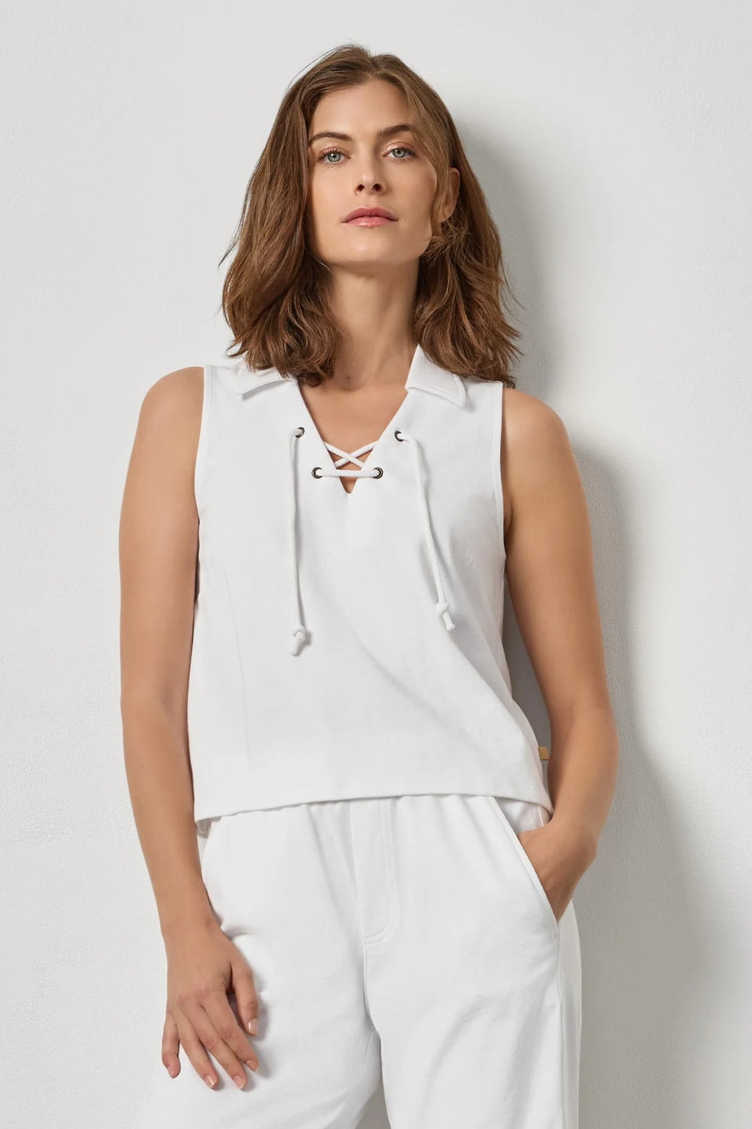 SLEEVELESS COLLARED TOP (WHITE) - LILLA P