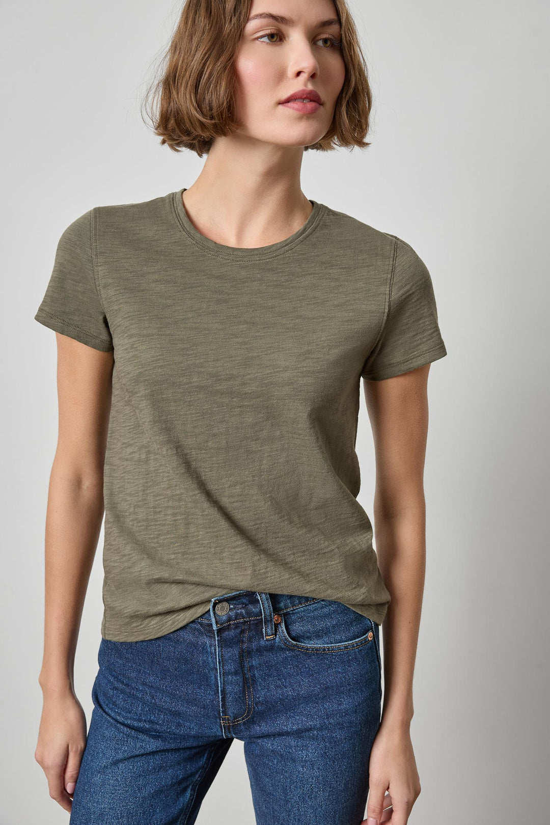 S/S BACK SEAM CREWNECK (OLIVE) - LILLA P