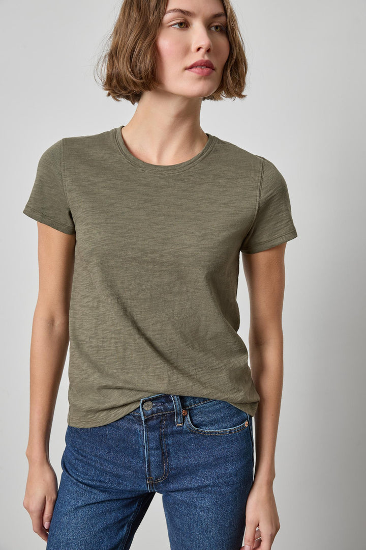 S/S BACK SEAM CREWNECK (OLIVE) - LILLA P