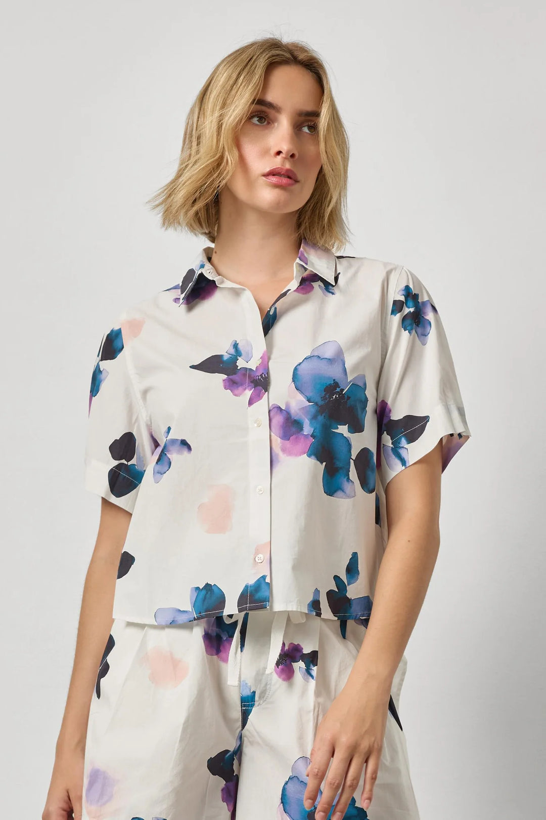 FOLDED SLEEVE BUTTON DOWN (ORCHID PRINT) - LILLA P