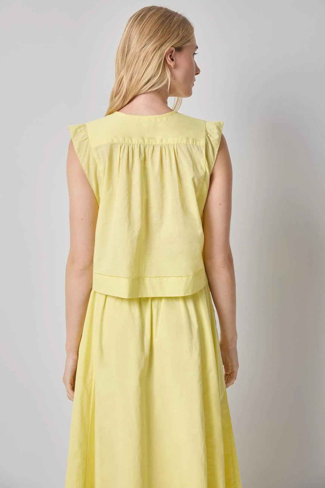SMOCKED SHOULDER V-NECK (LEMON) - LILLA P
