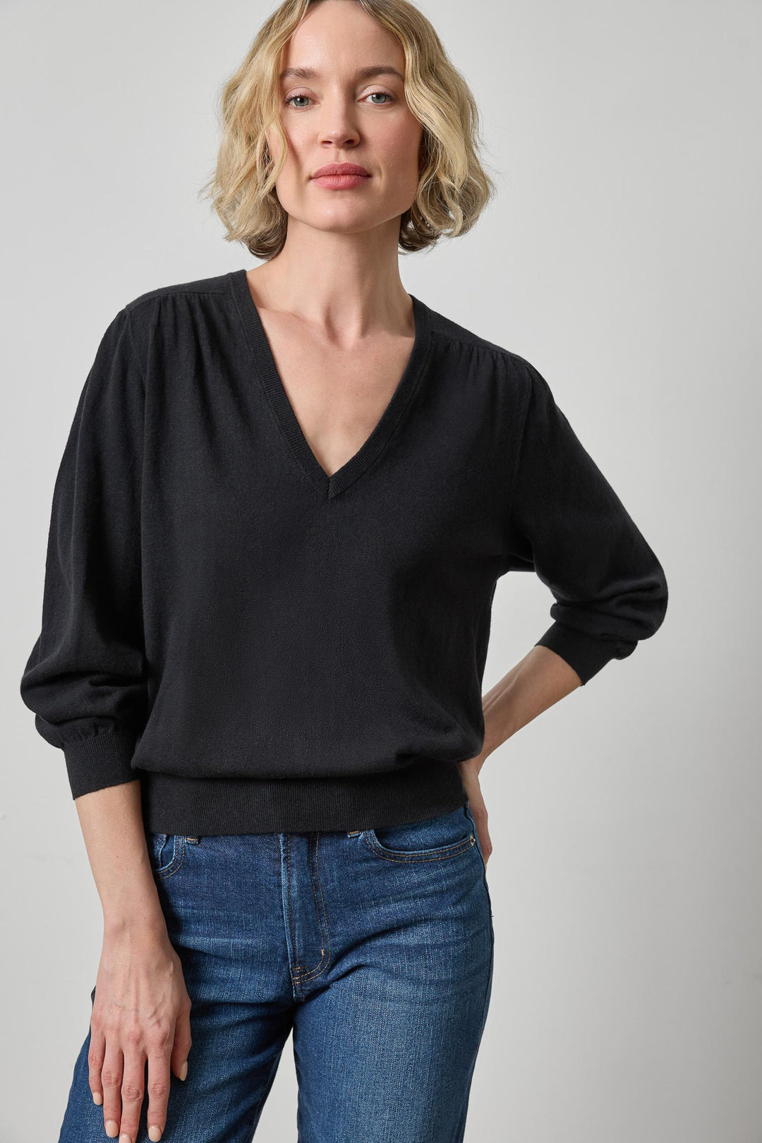 V-NECK BLOUSON SWEATER (BLACK) - LILLA P
