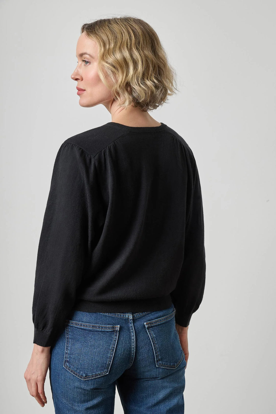 V-NECK BLOUSON SWEATER (BLACK) - LILLA P