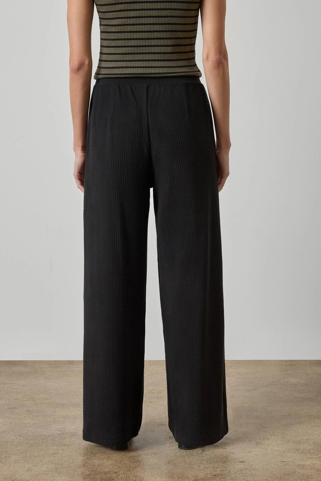 FULL LENGTH PLEATED PANT (BLACK) - LILLA P