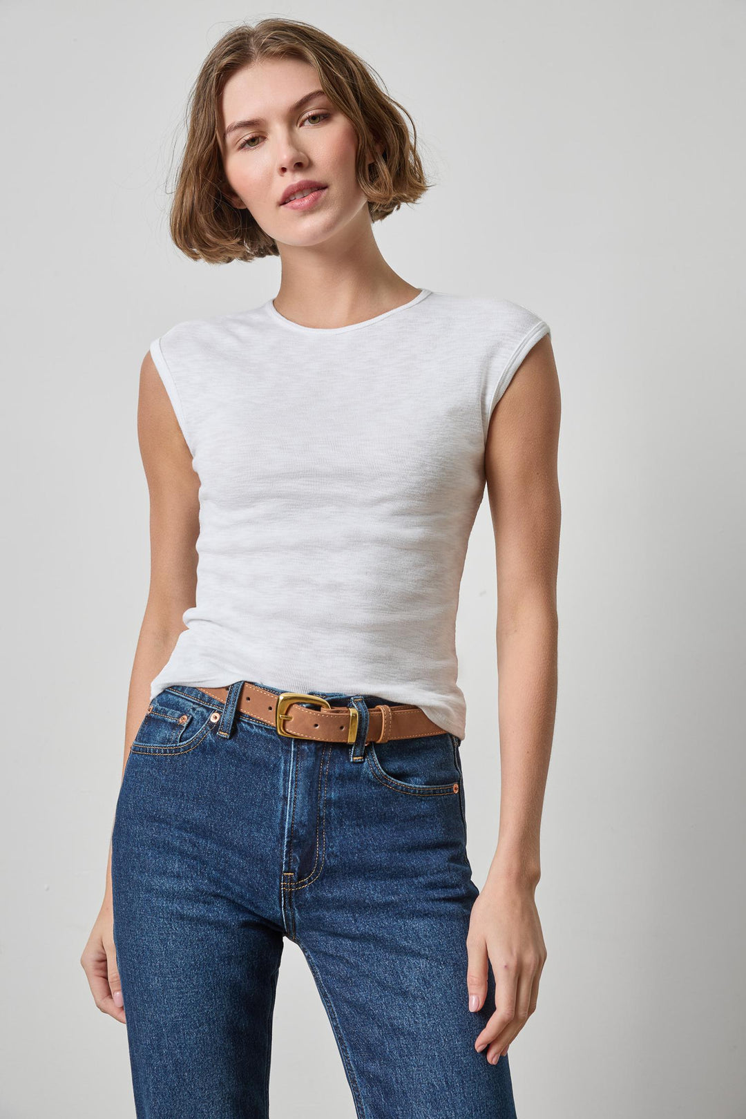 EXTENDED SHOULDER SLIM TEE (WHITE) - LILLA P