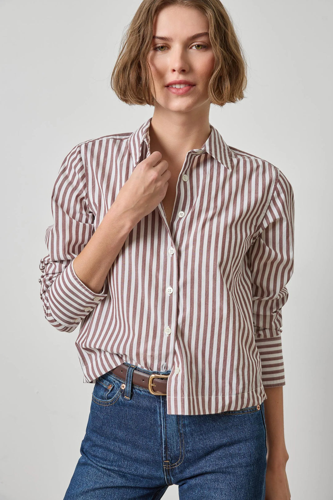 STRAIGHT FIT SHORT BUTTON DOWN (CHESTNUT STRIPE) - LILLA P