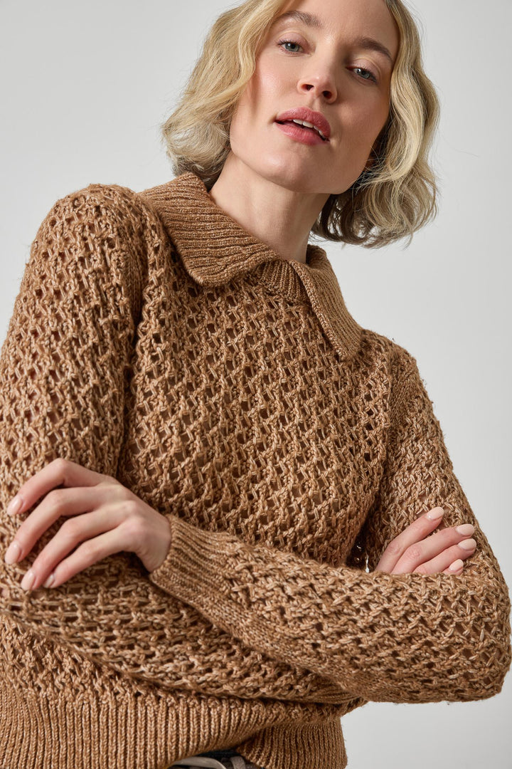 TEXTURED POLO SWEATER (HAZELNUT) - LILLA P