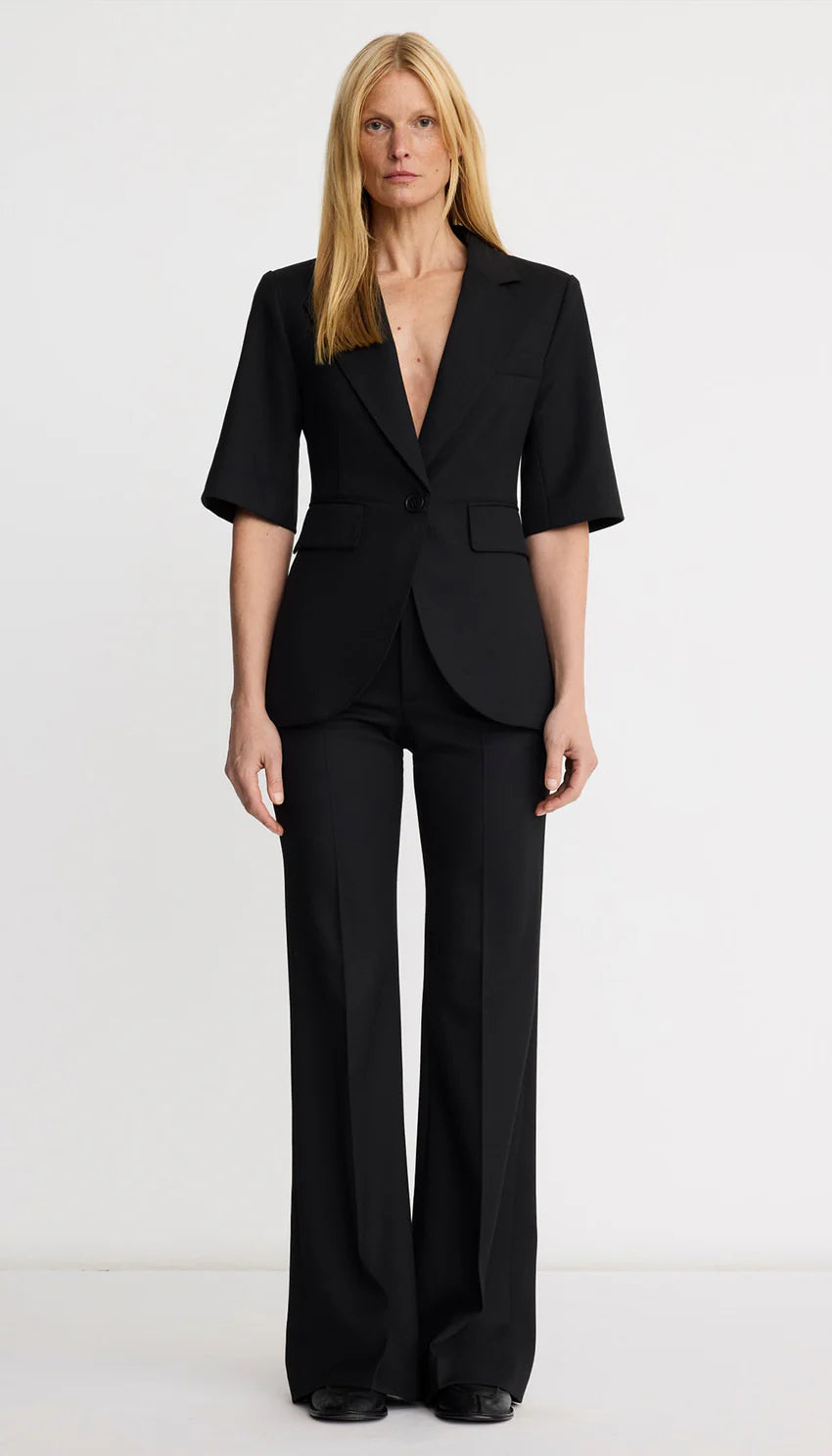 SHORT SLEEVE SEAMED BLAZER (BLACK) - SMYTHE