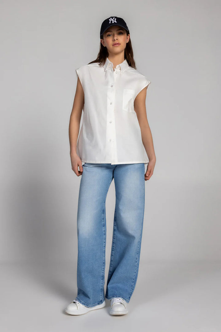 SIMPLY SLEEVELESS SHIRT (TIMELESS PEARL) - PURE & SIMPLE