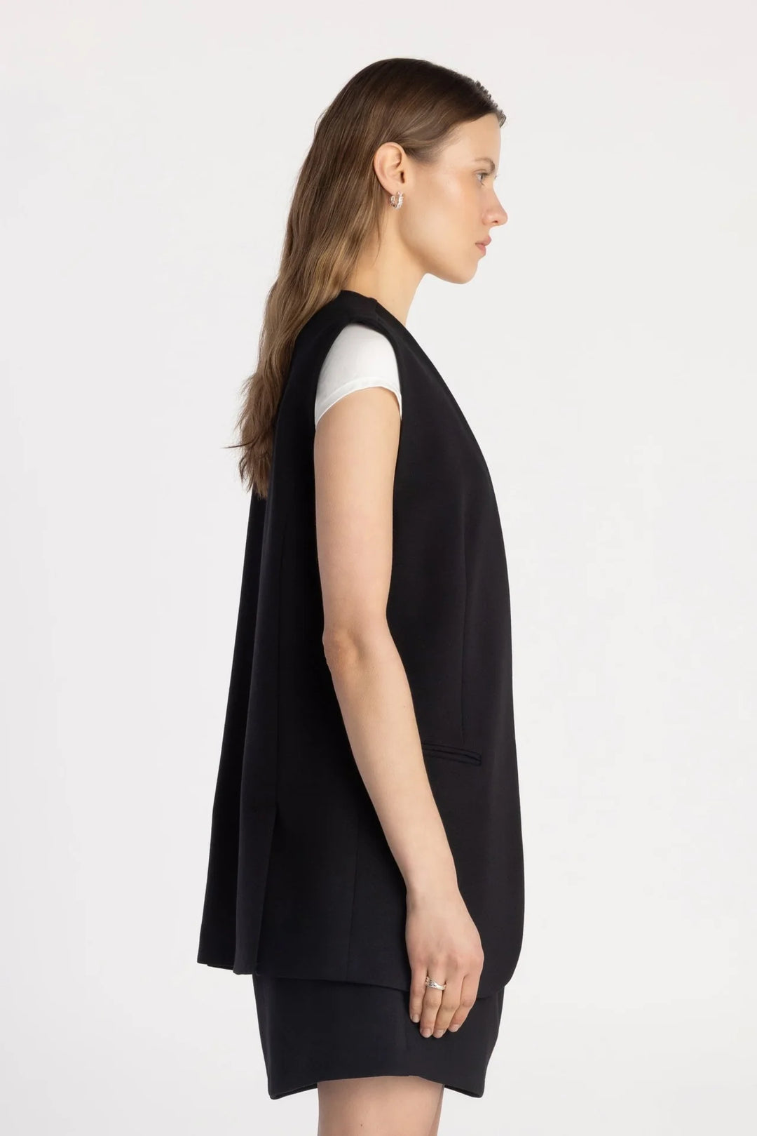 THE CLARA VEST (BLACK) - PURE & SIMPLE