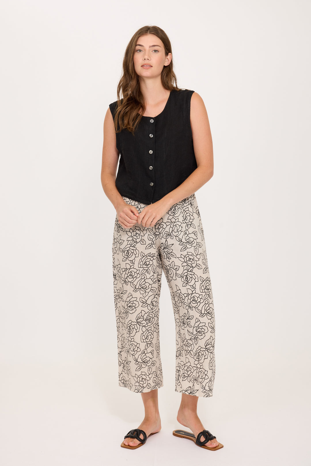LINEN VEST TOP (BLACK) - PISTACHE