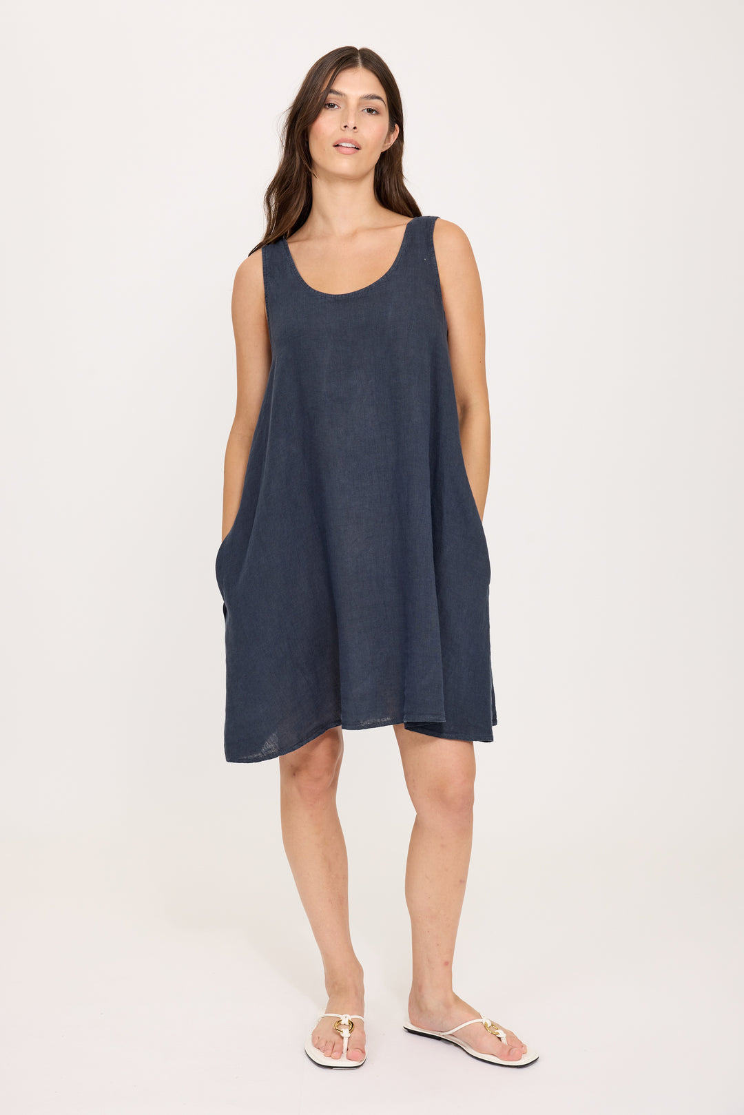 LINEN WEEKENDER DRESS (MIDNIGHT NAVY) - PISTACHE