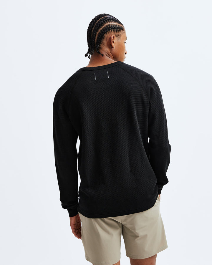 LIGHTWEIGHT WAFFLE PULLOVER (BLACK) - REIGNING CHAMP