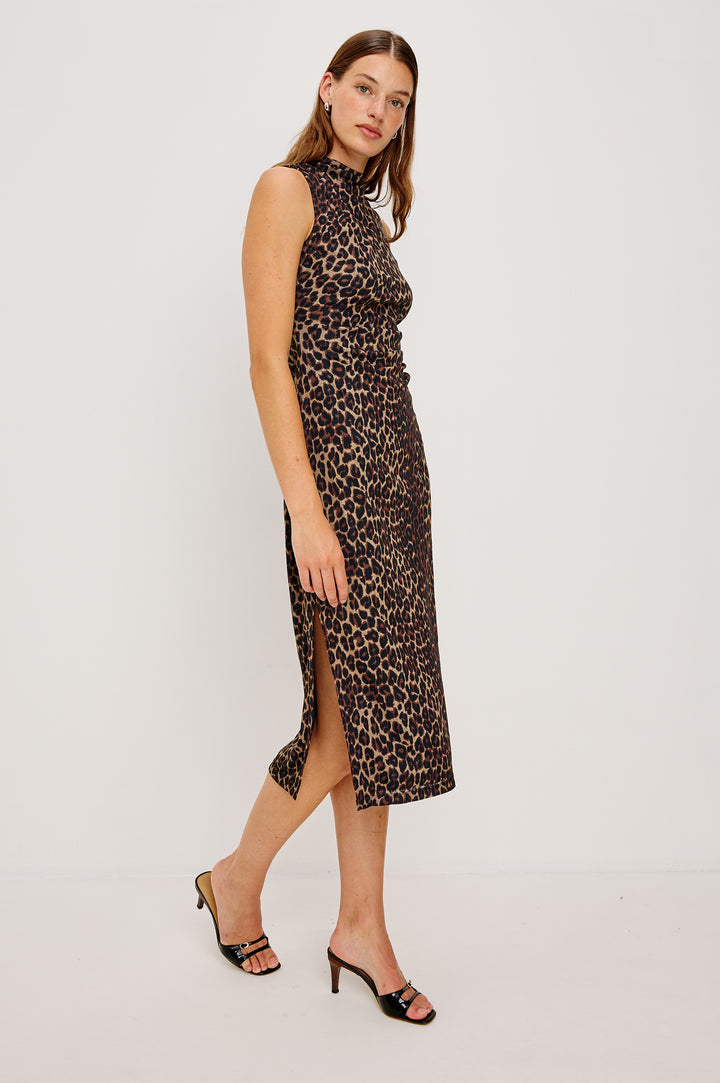 REBECCA (BROWN NALA) - RAILS