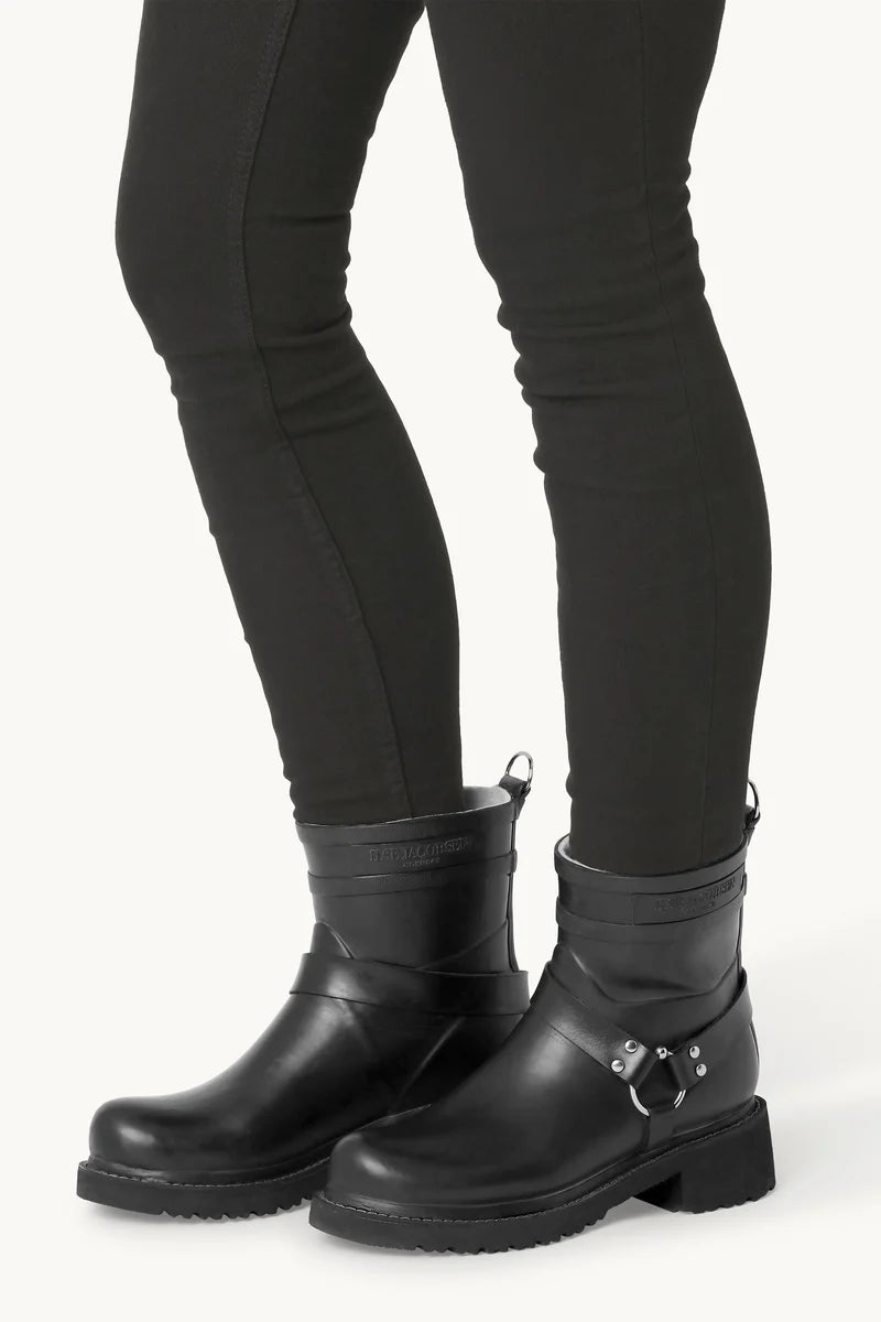 SHORT BIKER RUBBER BOOTS (BLACK) - ILSE JACOBSEN