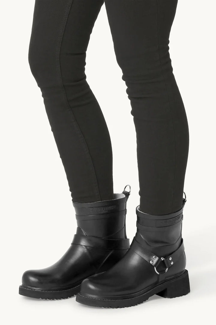SHORT BIKER RUBBER BOOTS (BLACK) - ILSE JACOBSEN