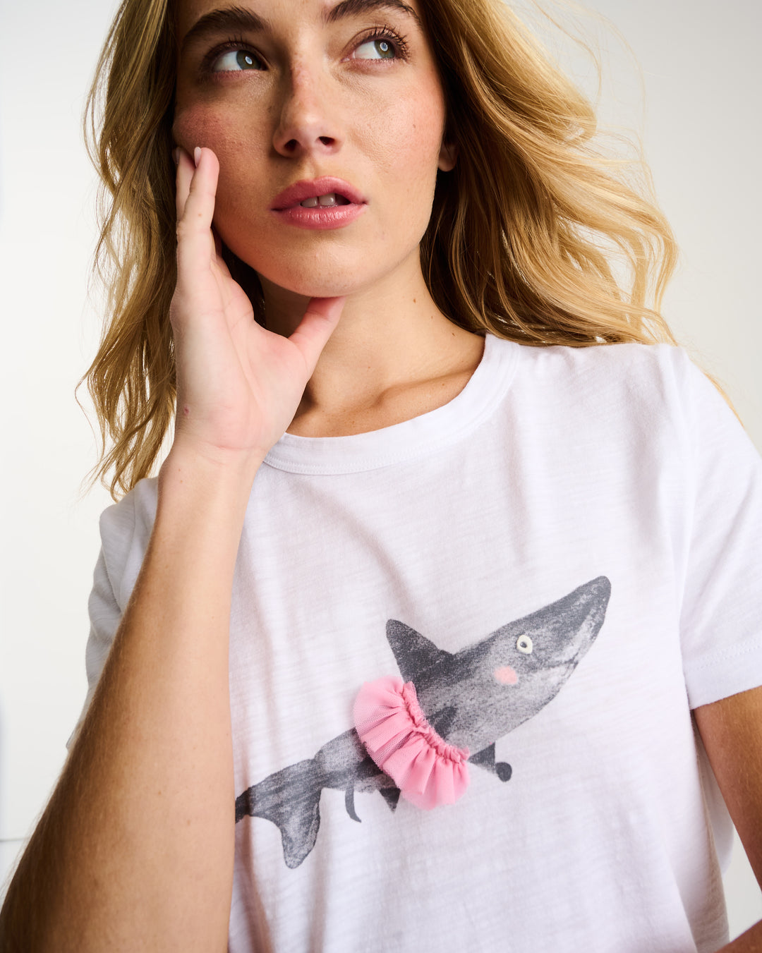 JAW DROPPING TEE (WHITE) - LISA TODD