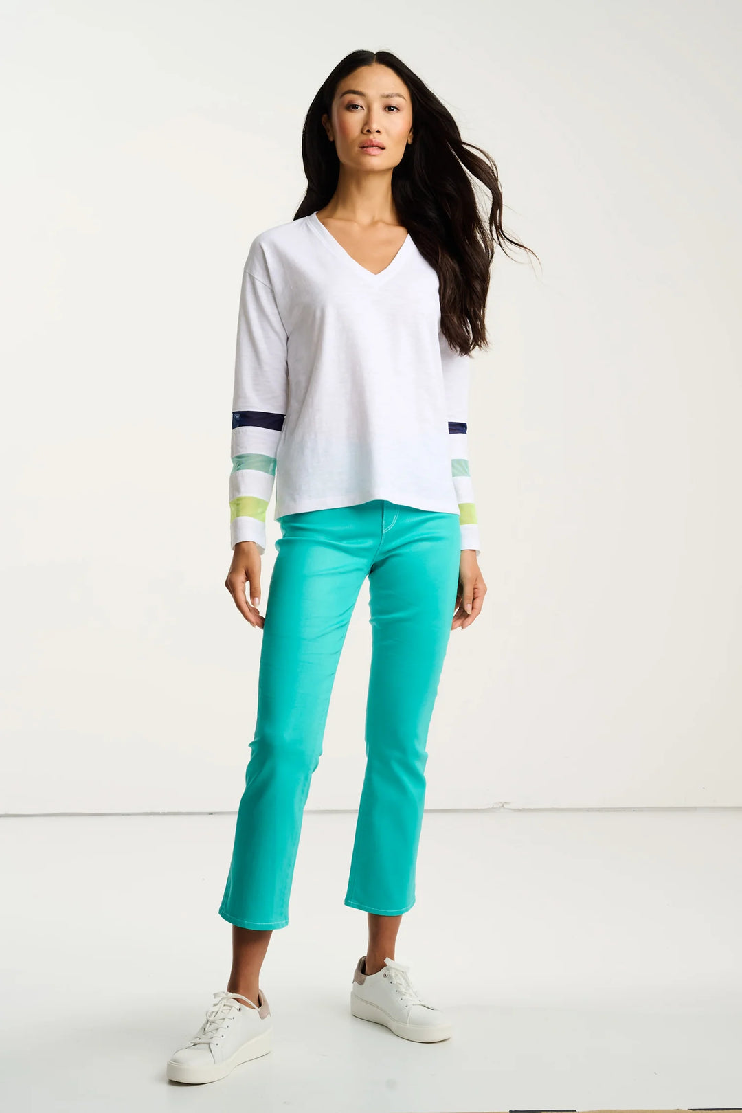 MESH FEST V-NECK (WHITE) - LISA TODD
